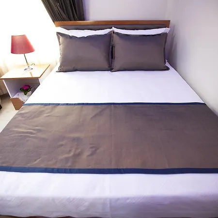 Apartament Golden Saray *