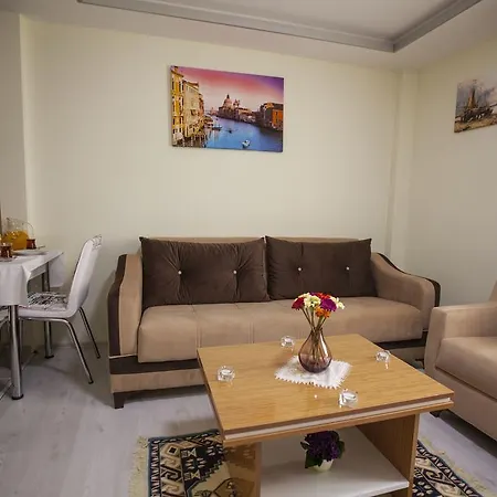 Apartament Golden Saray *